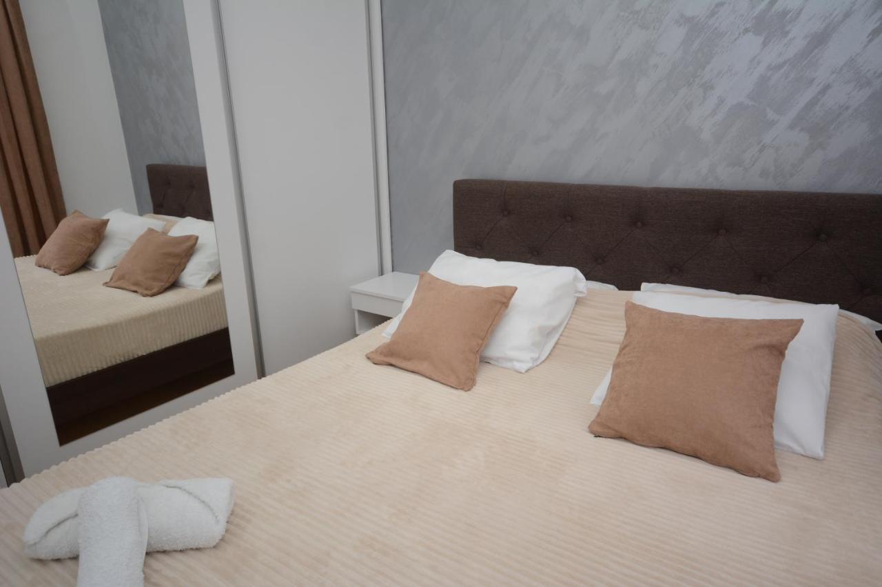 Crown House Aparthotel Vrnjacka Banja Bagian luar foto