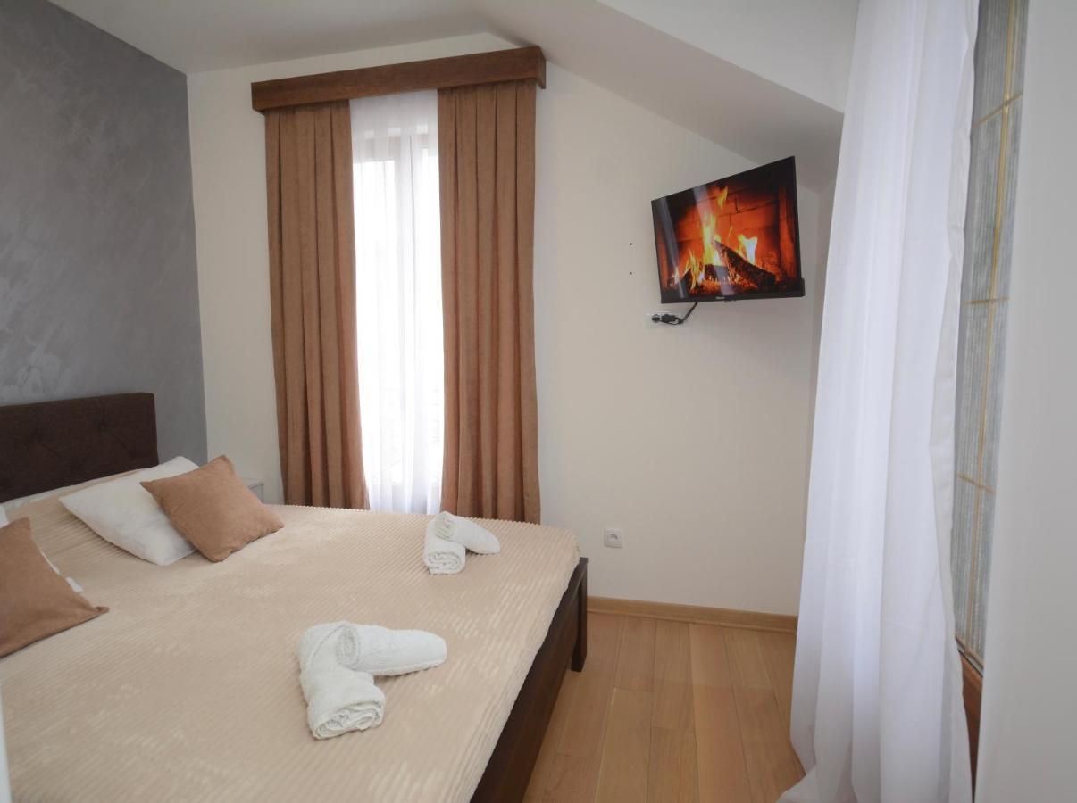 Crown House Aparthotel Vrnjacka Banja Bagian luar foto