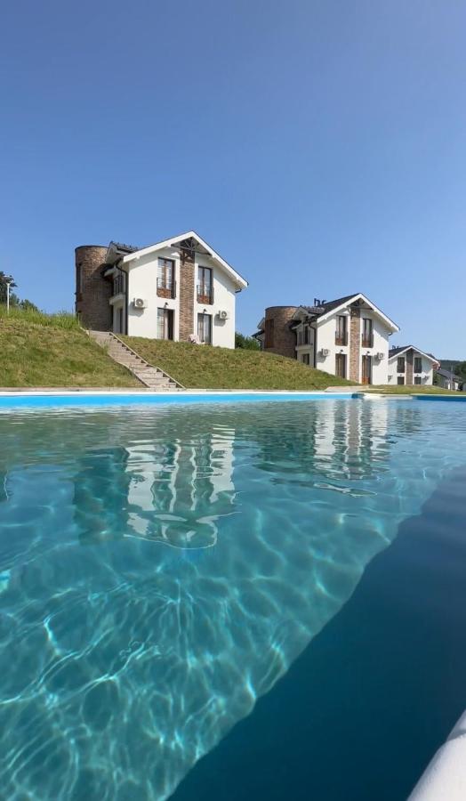 Crown House Aparthotel Vrnjacka Banja Bagian luar foto
