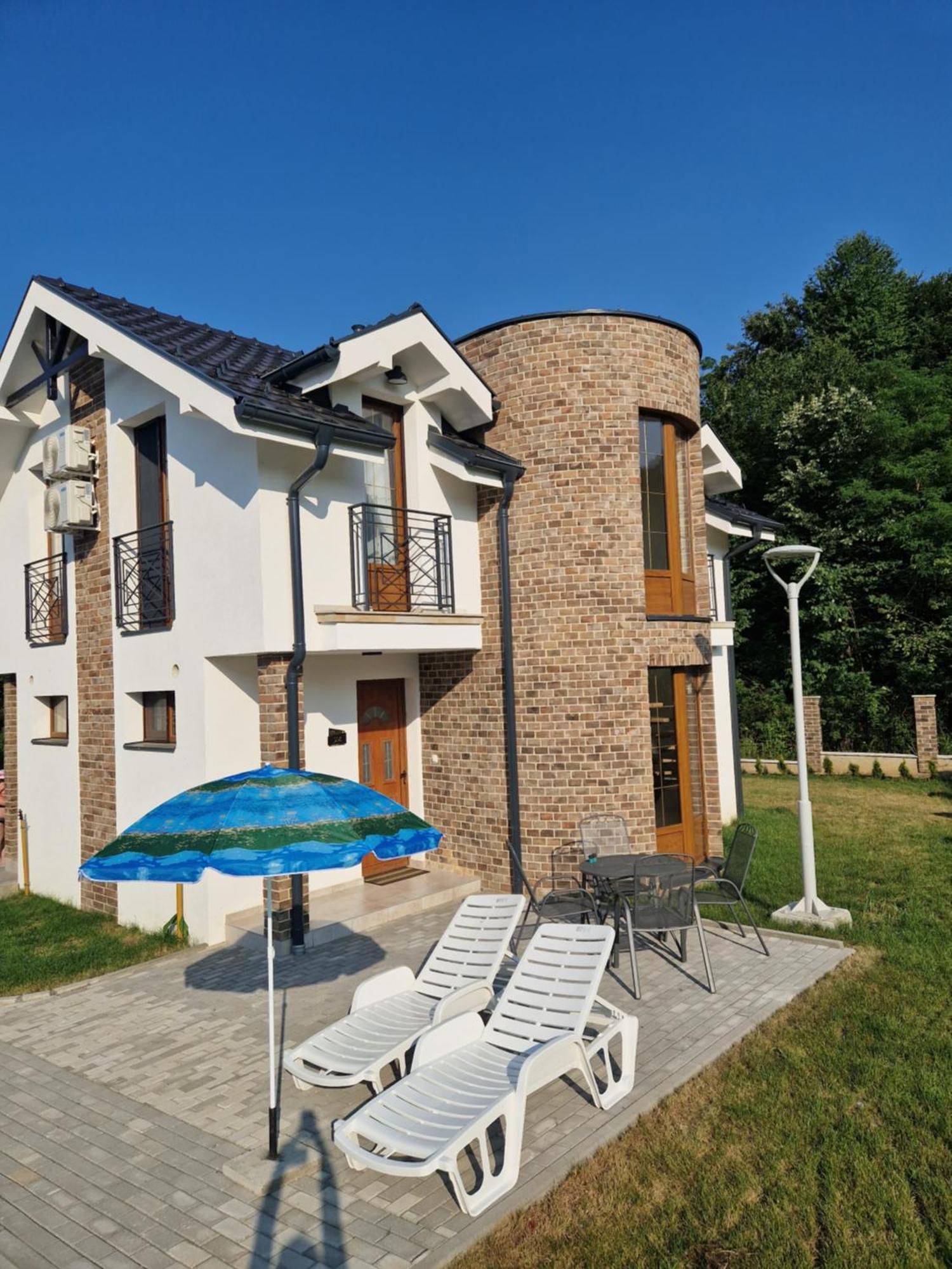 Crown House Aparthotel Vrnjacka Banja Bagian luar foto